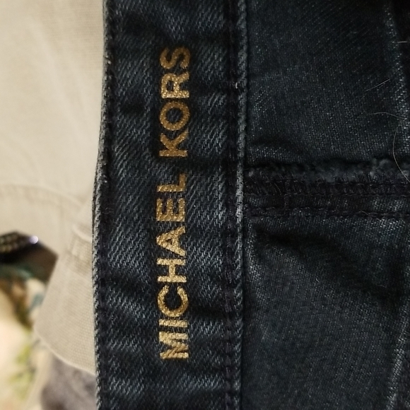 Michael Kors Shorts - Picture 6 of 7